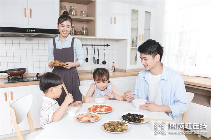 潮邦蒸烤一體集成灶M5：沒有油煙味，只有女人味